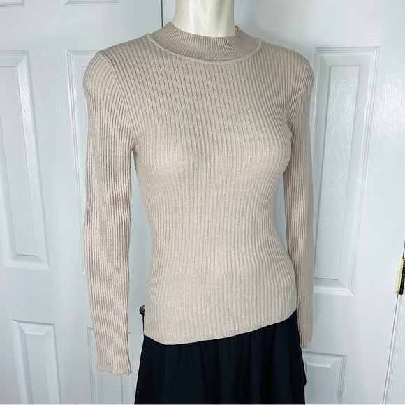 Primark Tops - PRIMARK ribbed woven knit long sleeve top neutral color taupe cream XS